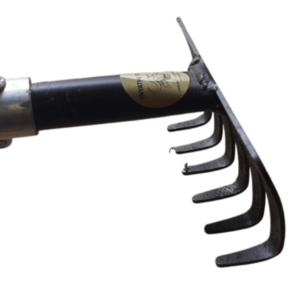MACADAMIUM NUT CLAW
